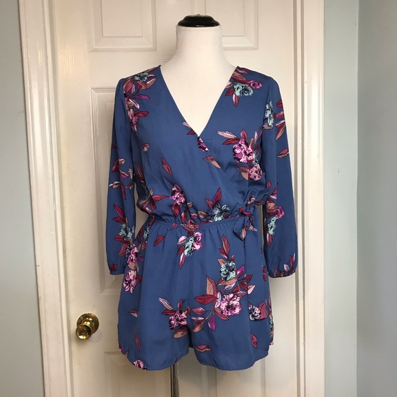 one clothing Pants - One Clothing Long Sleeve Romper. Size XS